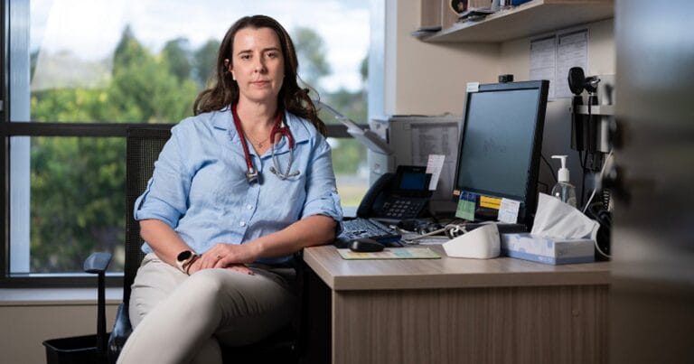 Dr Danielle McMullen