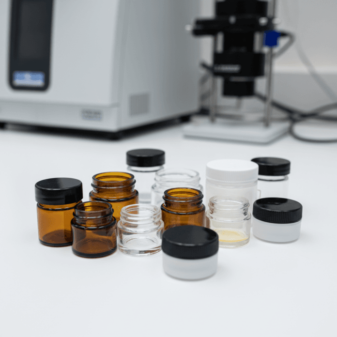 Cannabis Concentrate Packaging: Glass vs. Plastic Analysis